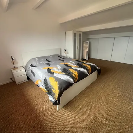 Joli Duplex T3 Vue Le Brusc Parking Gratuit Six-Fours-les-Plages