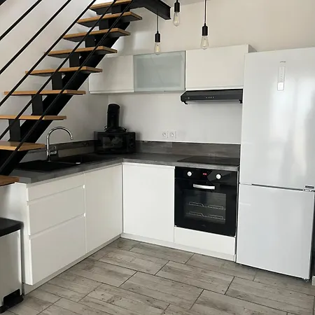 Joli Duplex T3 Vue Le Brusc Parking Gratuit Apartamento *